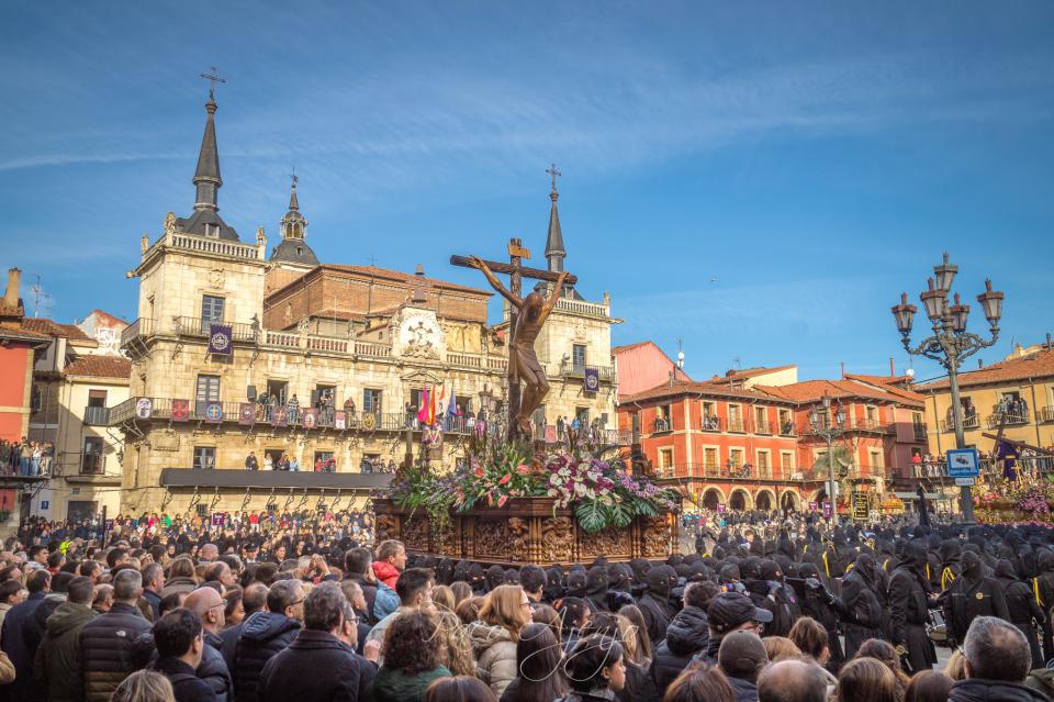 Cofradía del Dulce Nombre de Jesús Nazareno - día del triunfo de la cruz